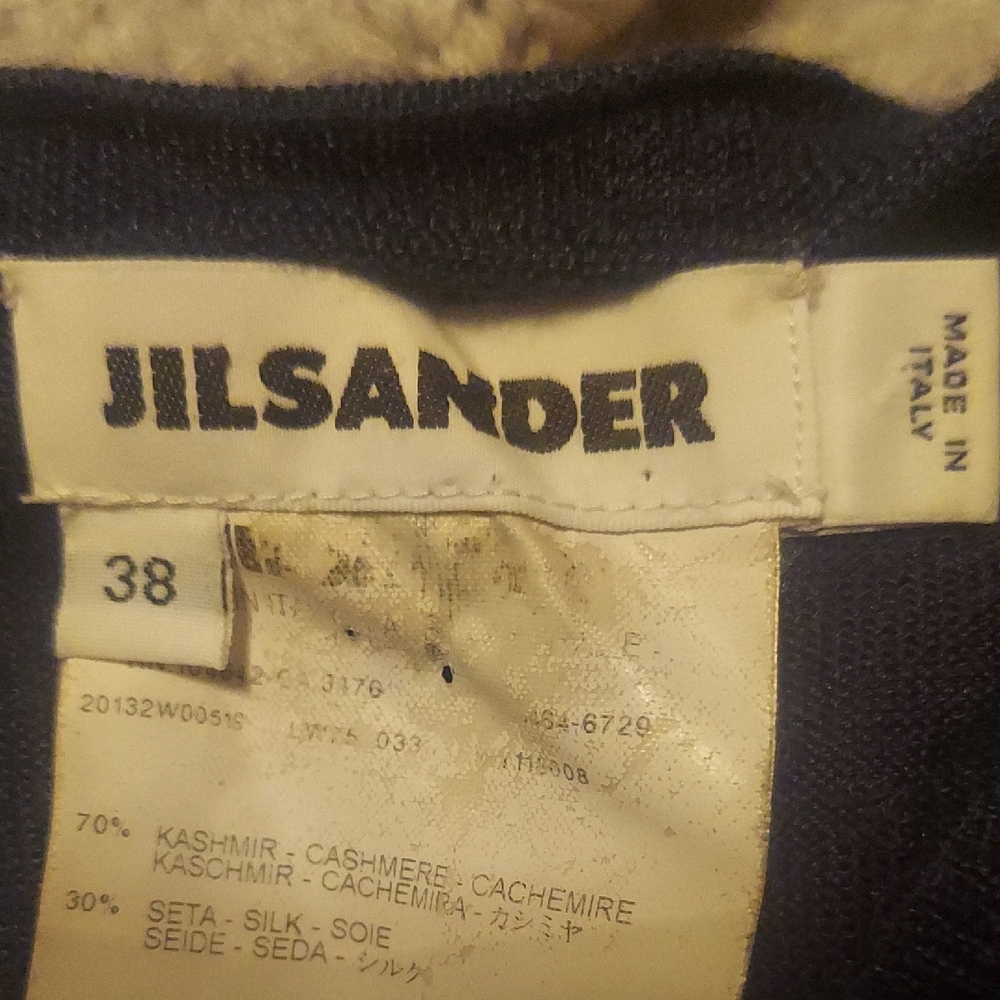 Jil Sander  70/30 Cashmere / Silk Blend Navy Blue Sweater. Euro Size 38